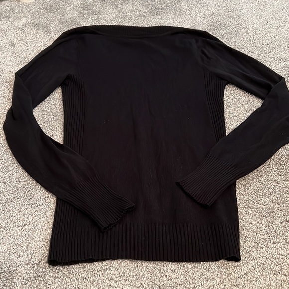 Express black v-neck light sweater size small - Picture 5 of 5